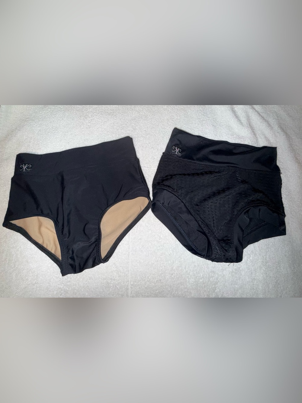 Kandi Kouture lot of 2 Black Bottoms Black Size CL (7/8)
